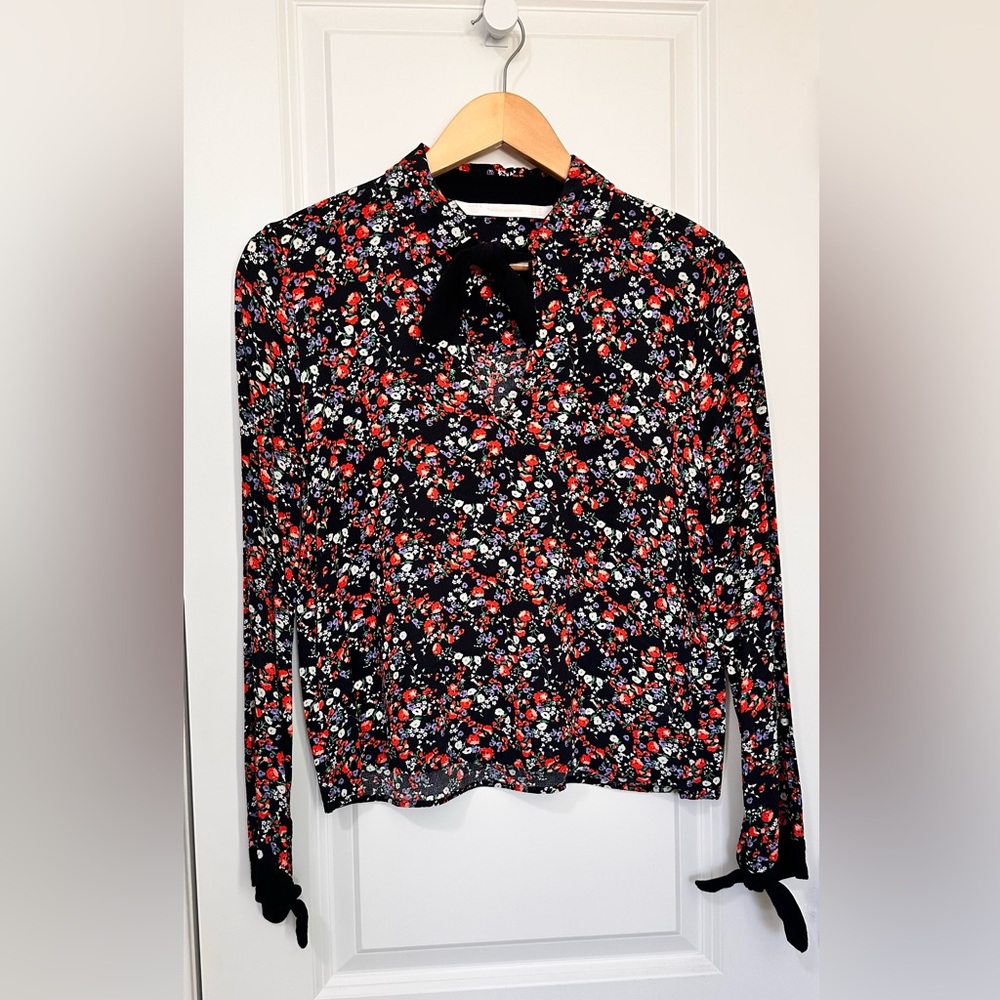 Zara Trafaluc Floral Long Sleeve Blouse with Vibrant Design Size Medium